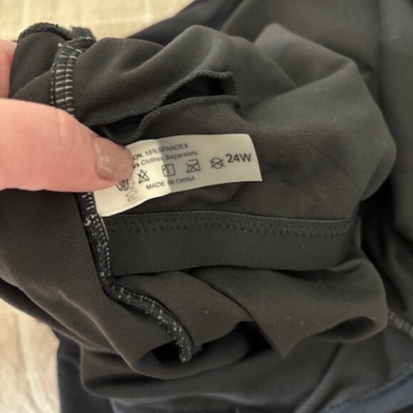 One shoulder ruffle one piece swimsuit size 24W - Picture 4 of 4